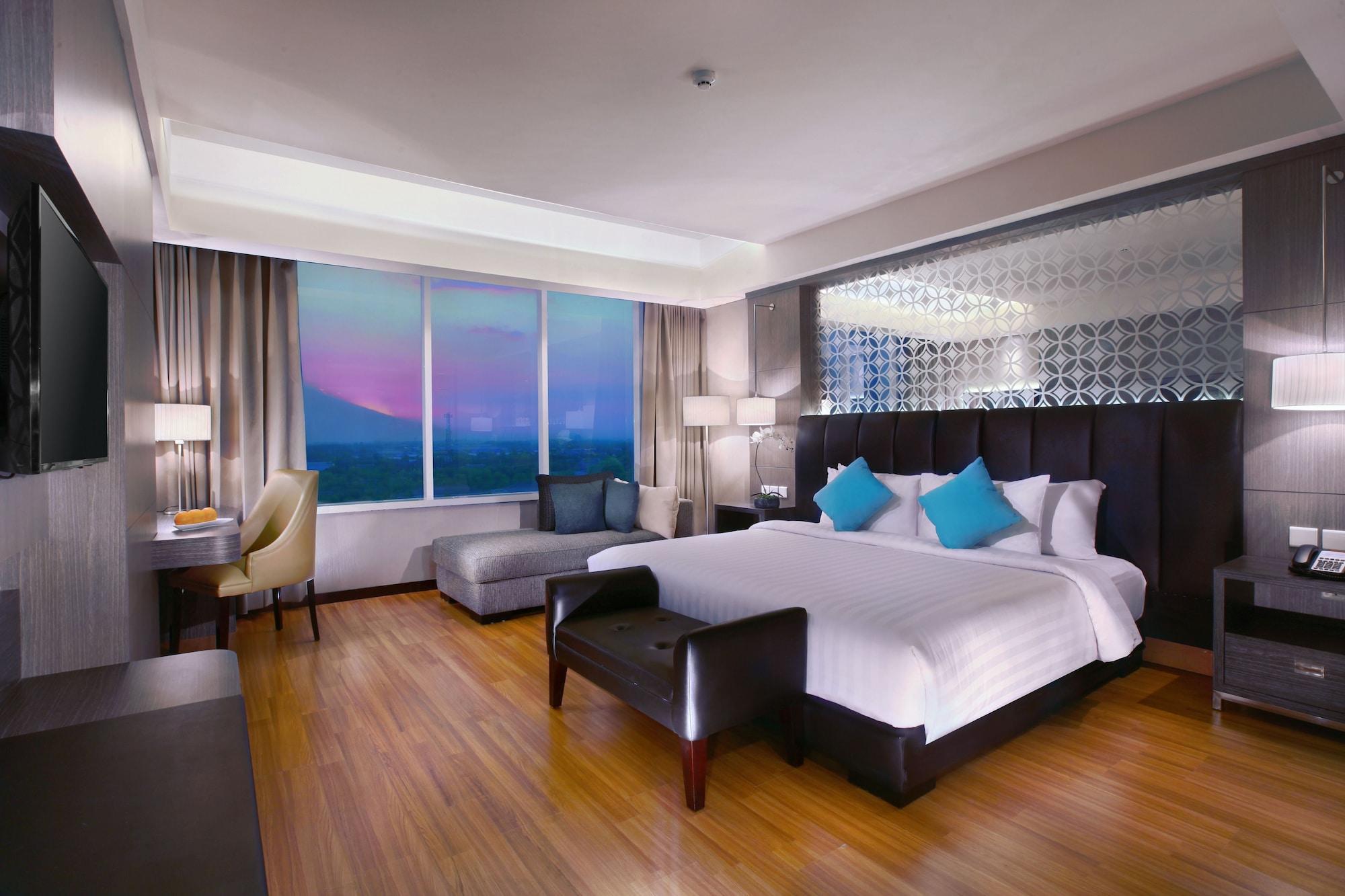 The Alana Hotel & Convention Center Solo By Aston Exteriér fotografie