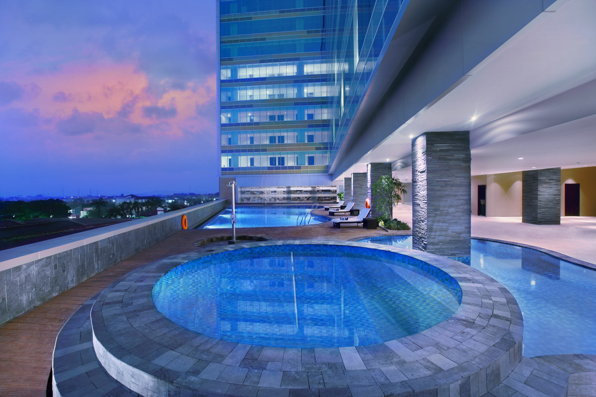 The Alana Hotel & Convention Center Solo By Aston Exteriér fotografie
