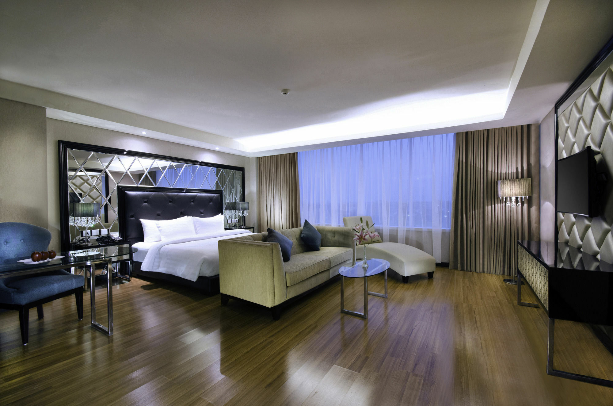 The Alana Hotel & Convention Center Solo By Aston Exteriér fotografie