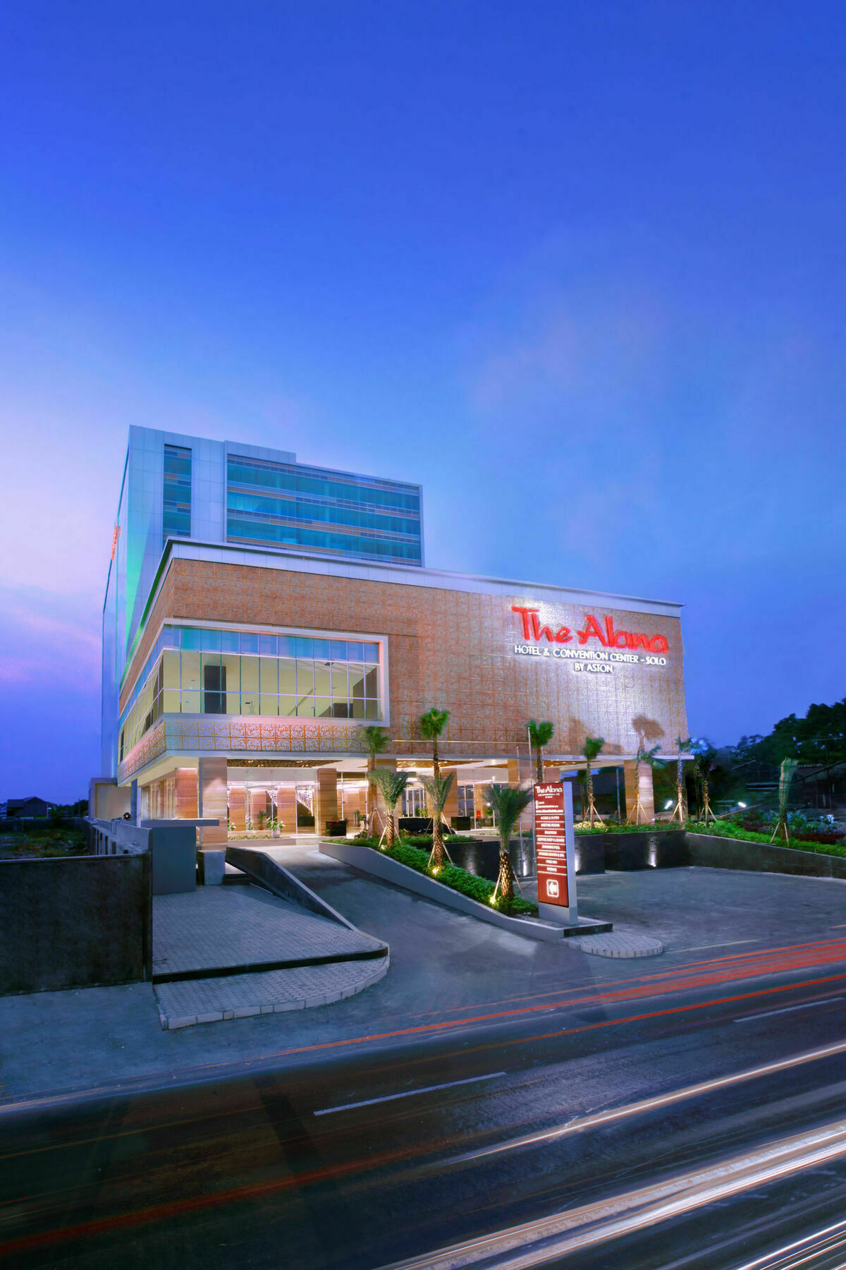 The Alana Hotel & Convention Center Solo By Aston Exteriér fotografie