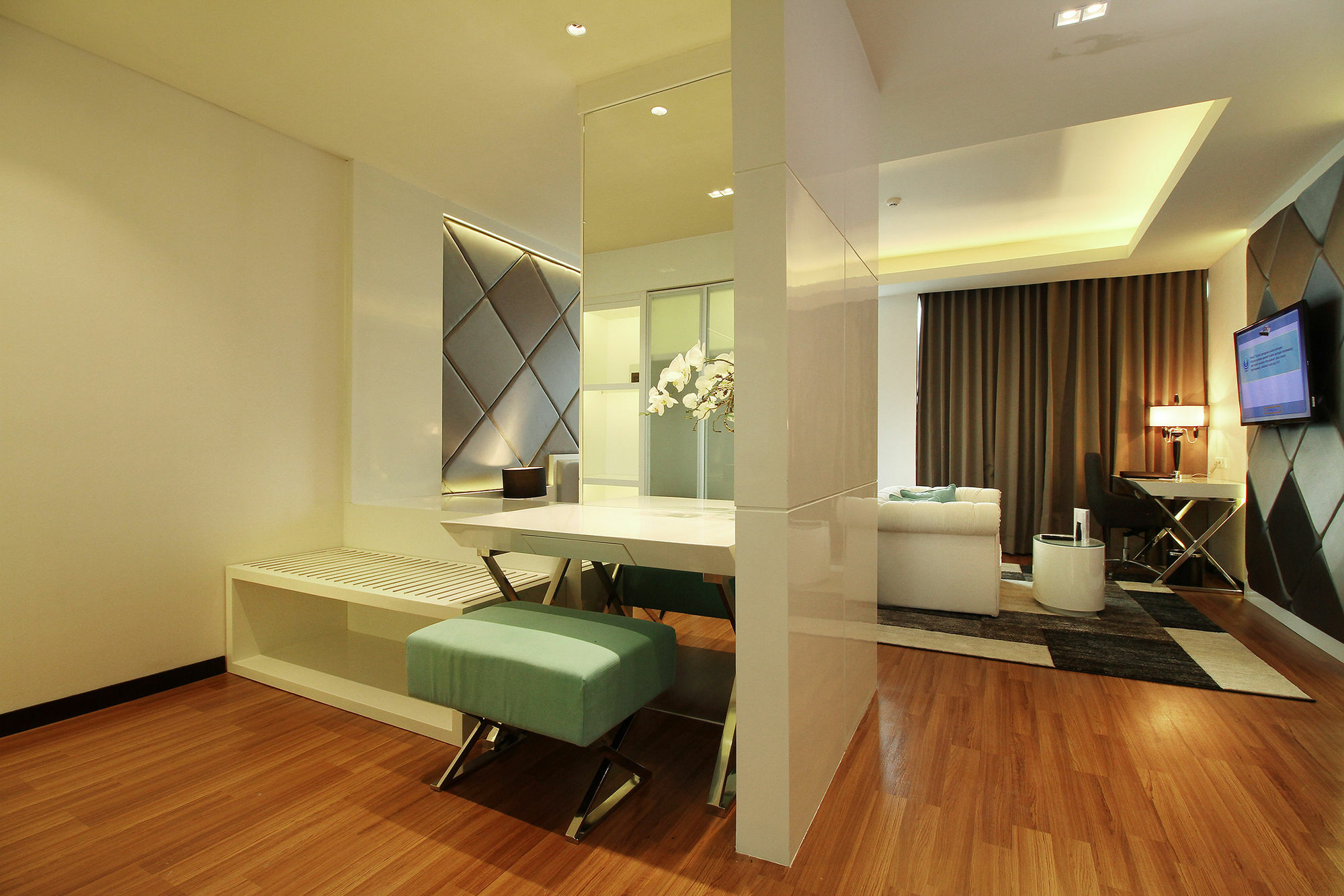 The Alana Hotel & Convention Center Solo By Aston Exteriér fotografie